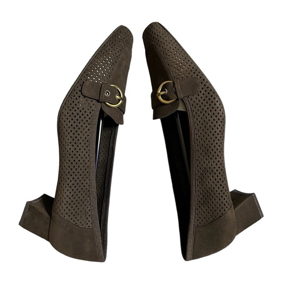 Stuart Weitzman Fairfield Brown Ultra Suede - 10.5 - Picture 3 of 9